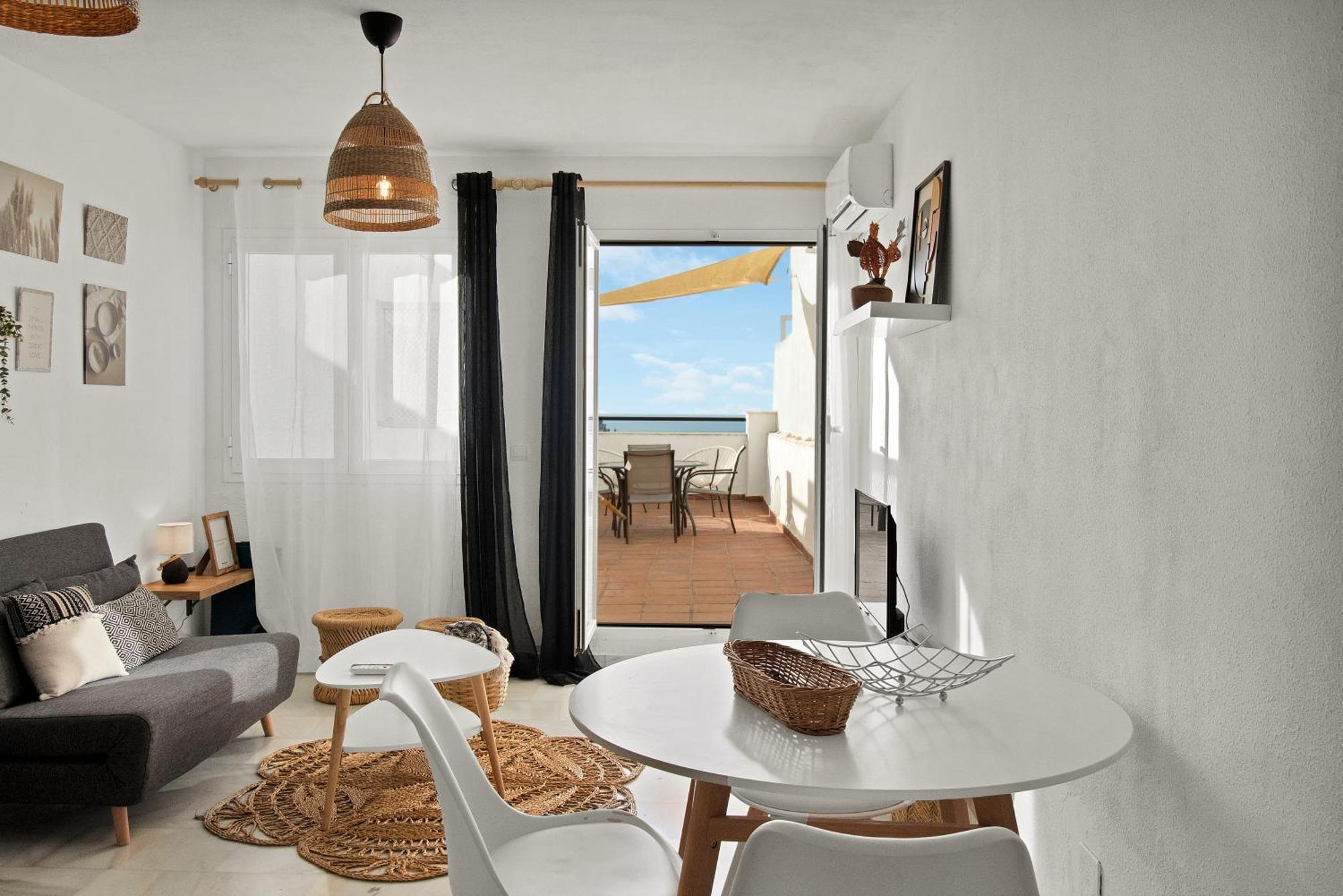Duplex Estilo Boho Con Increible Terraza Y Vistas Al Mar En Estepona - Las Abejeras 609 Apartment Exterior photo